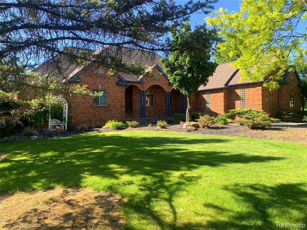 2480 S Baldwin Road, Lake Orion, MI — Photo 2