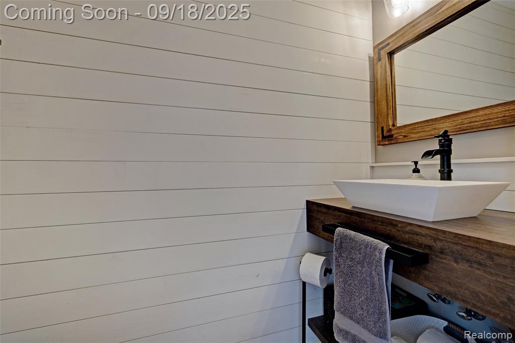 7438 Peppermill Drive, Swartz Creek, MI 48473 — Photo 12