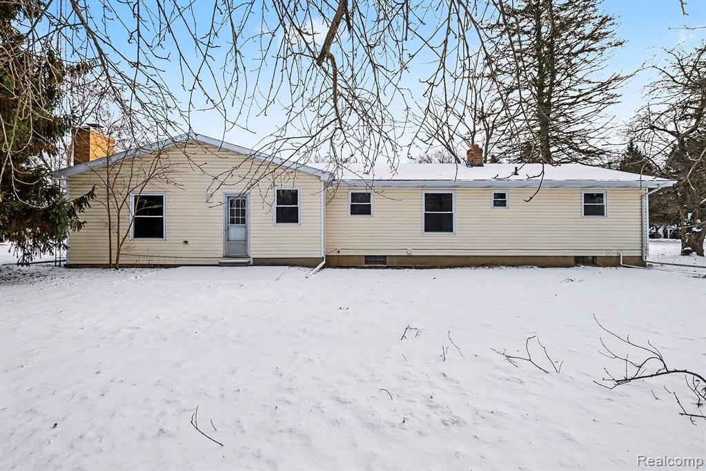 5396 Oaktree Drive, Flint, MI 48532 — Photo 13