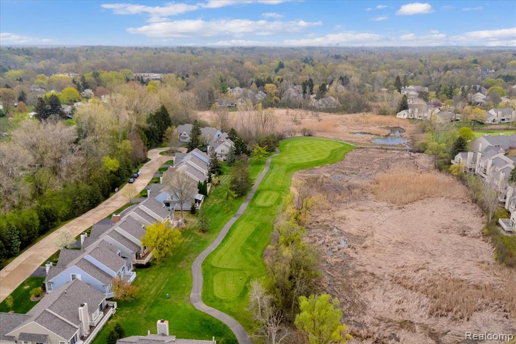 2256 Sudbury Way, Bloomfield Hills, MI 48304 — Photo 43