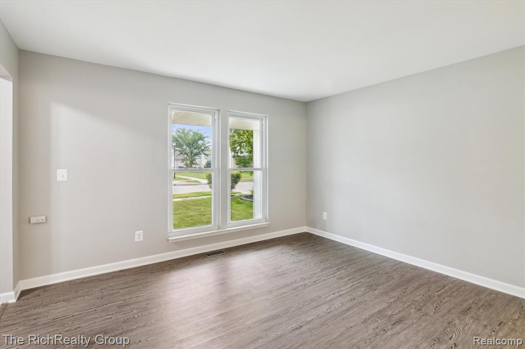 43101 LANCELOT Drive, Canton, MI 48188 — Photo 9