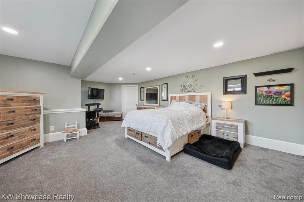 1112 W Cook Road, Grand Blanc, MI 48439 — Photo 43