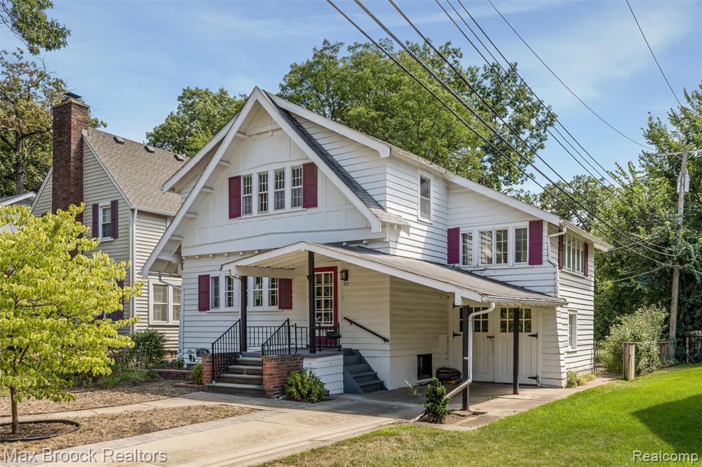 37 Hanover Road, Pleasant Ridge, MI