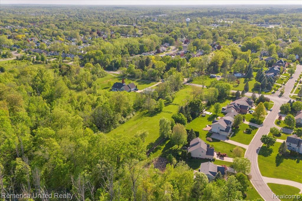 25100 MARTINDALE Road, South Lyon, MI, 48178