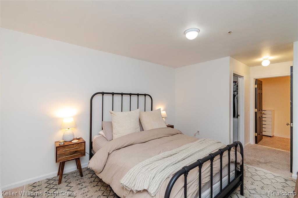 867 Amanda Lane, Pontiac, MI 48340 — Photo 16