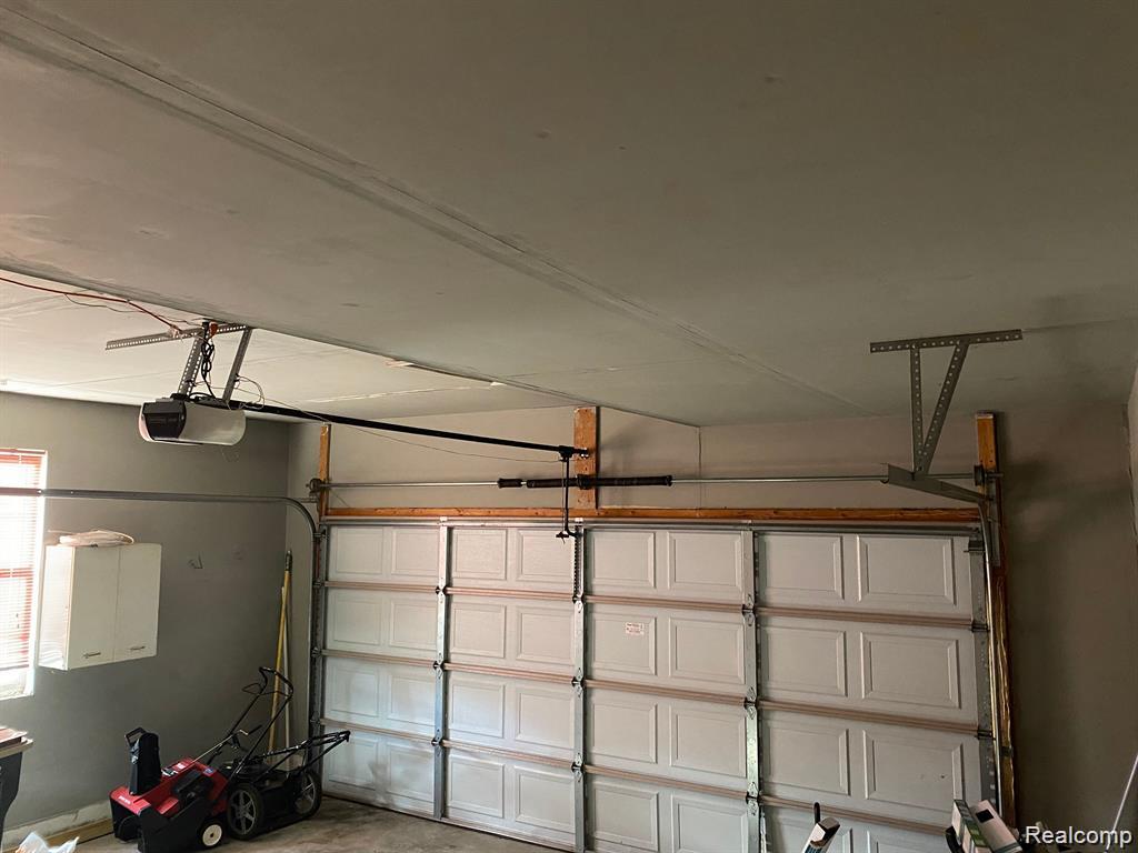 4762 Sherwood Circle, Canton, MI 48188 — Photo 33