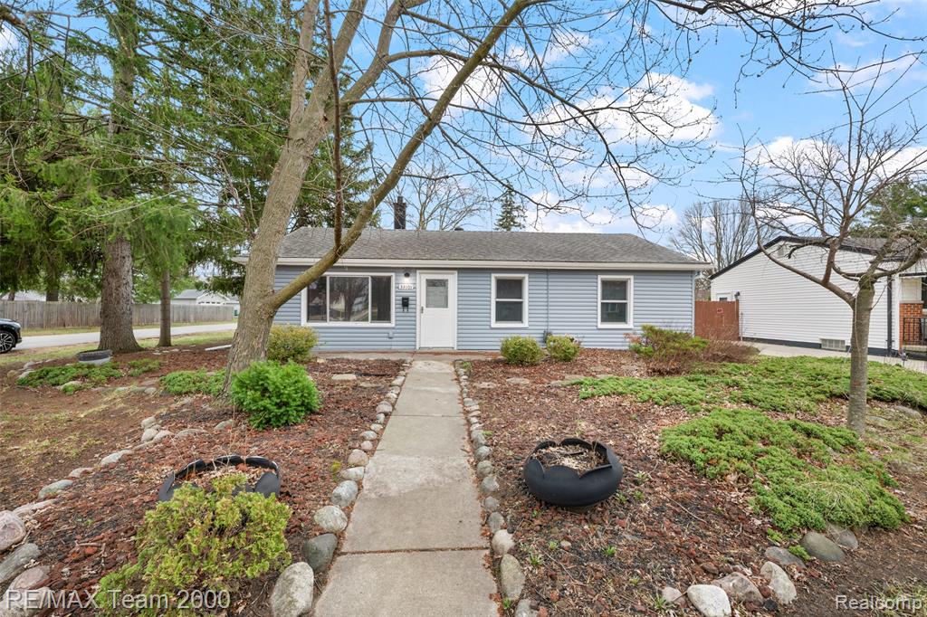 33101 Donnelly Street, Garden City, MI