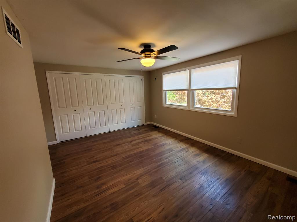 1720 BRENTWOOD Drive, Troy, MI 48098 — Photo 18