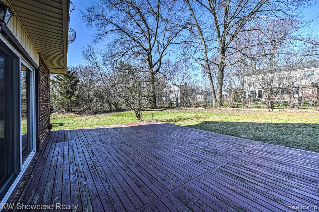 4238 STILL MEADOW Lane, West Bloomfield, MI 48323 — Photo 58