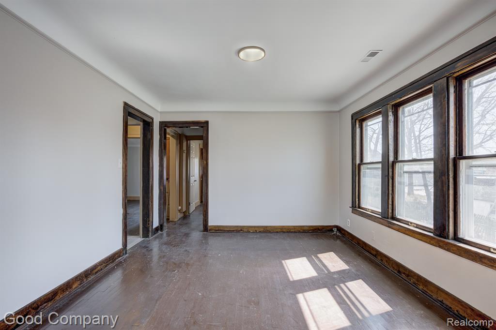 5050 THREE MILE Drive, Detroit, MI 48224 — Photo 19