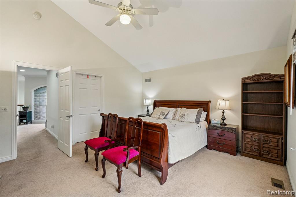 4281 Summer Place, 68, Shelby Twp, MI 48316 — Photo 25