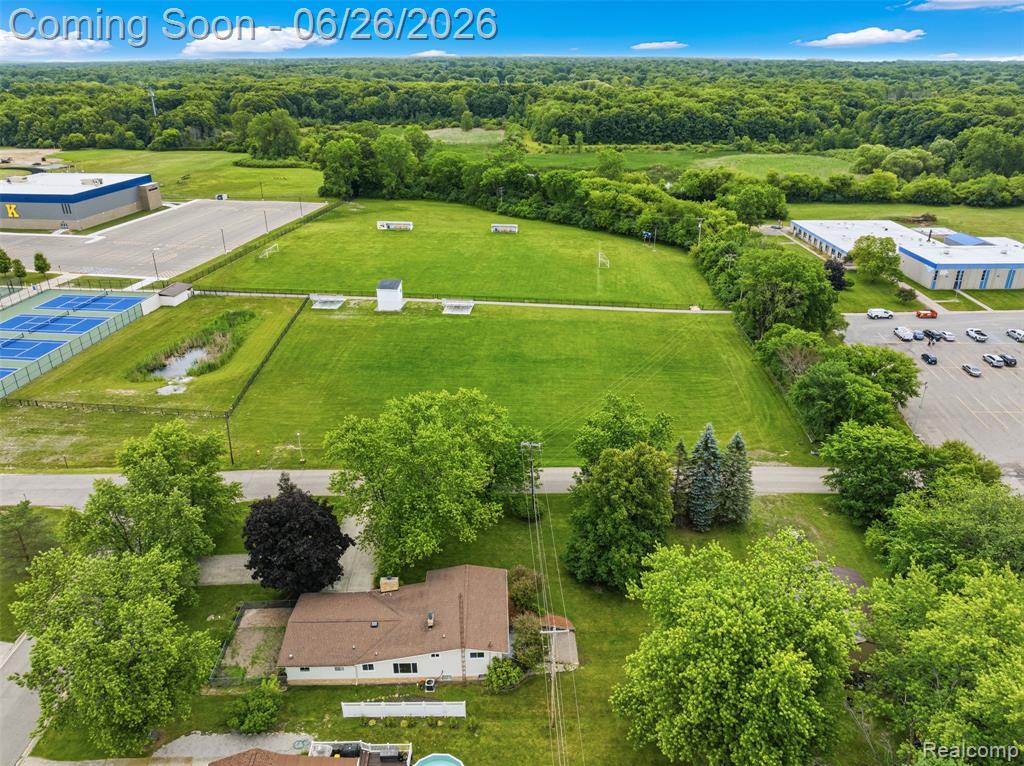 5120 Hillcrest Circle, Flint, MI 48506 — Photo 8