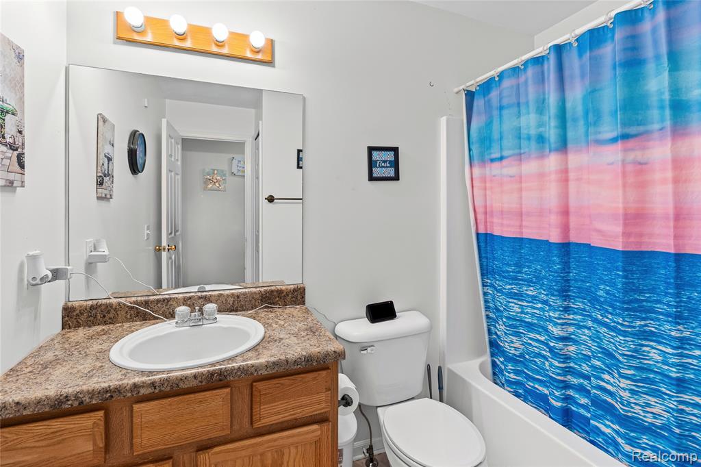 4485 Home Town Drive, Flint, MI 48506 — Photo 11