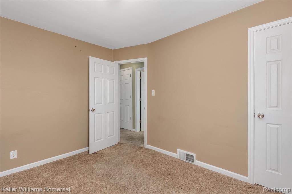 863 MAYFLOWER Avenue, Lincoln Park, MI 48146 — Photo 15