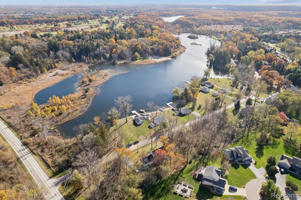 7050 Dibrova Drive, Brighton, MI 48116 — Photo 46