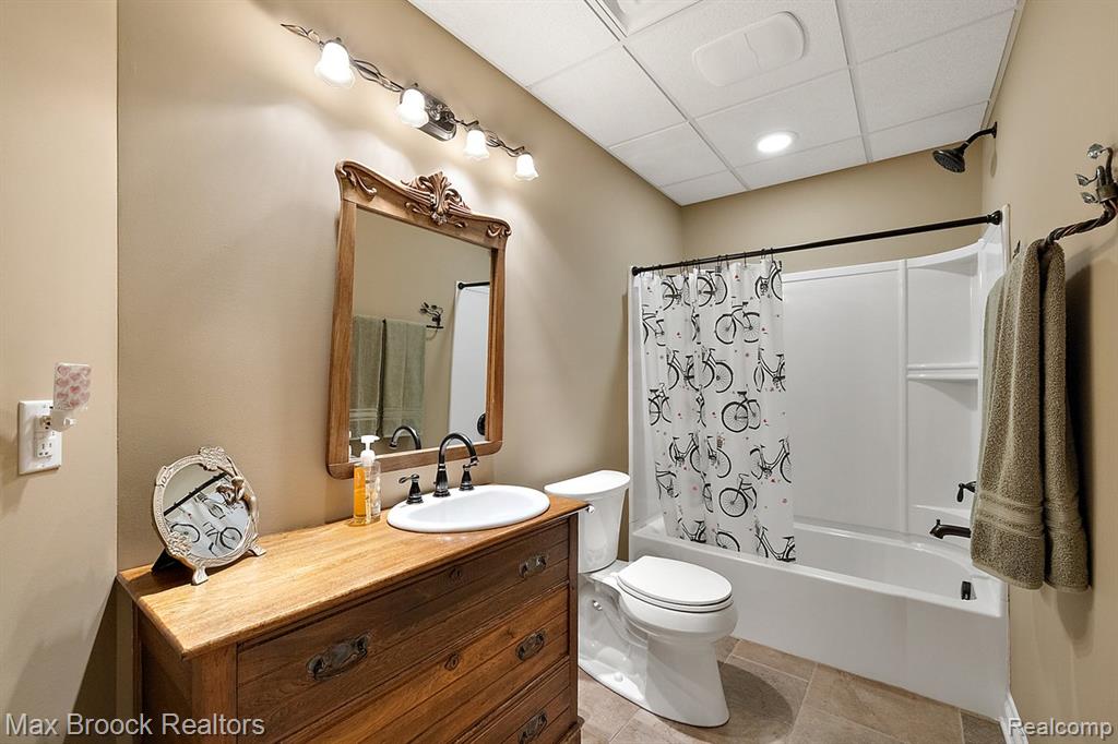 4353 Forest Avenue, Waterford, MI 48328 — Photo 22