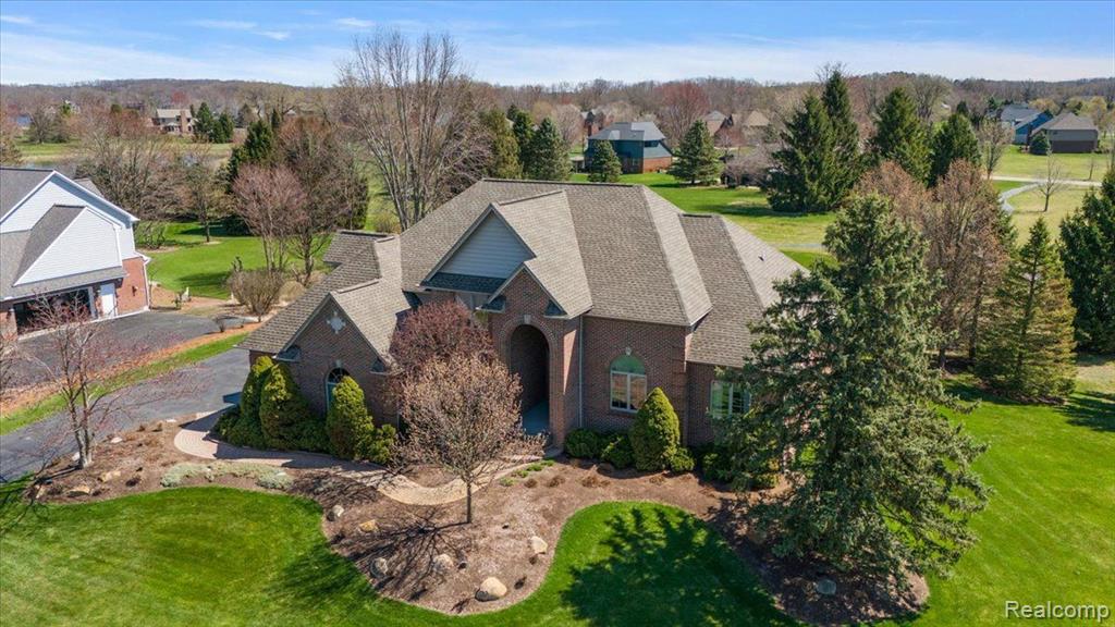 8449 S SHORE Drive, Clarkston, MI 48348 — Photo 4