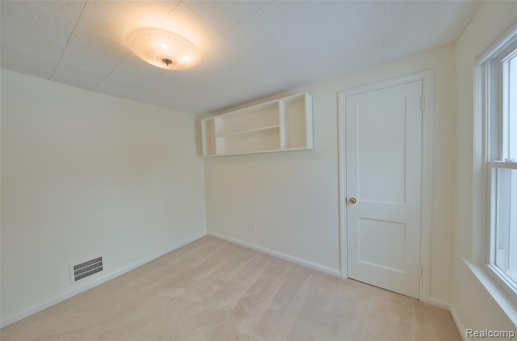 9249 Whitall Lane, Grosse Ile, MI 48138 — Photo 10
