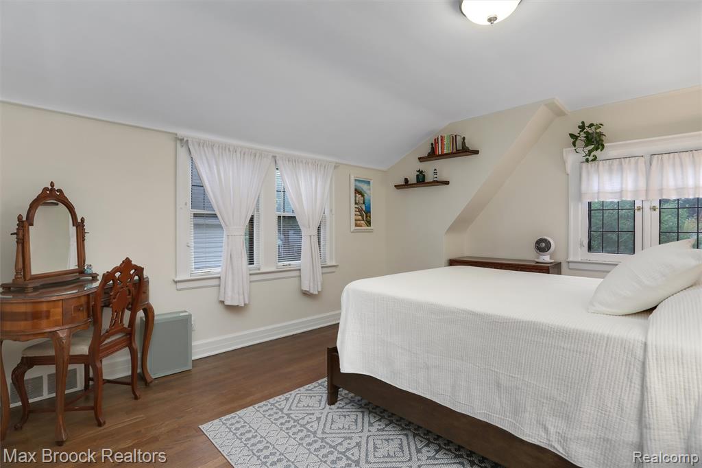 454 W Oakridge Street, Ferndale, MI 48220 — Photo 22