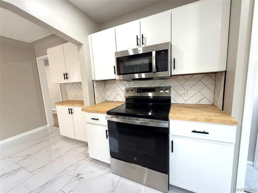 18235 Tracey Street, Detroit, MI 48235 — Photo 30