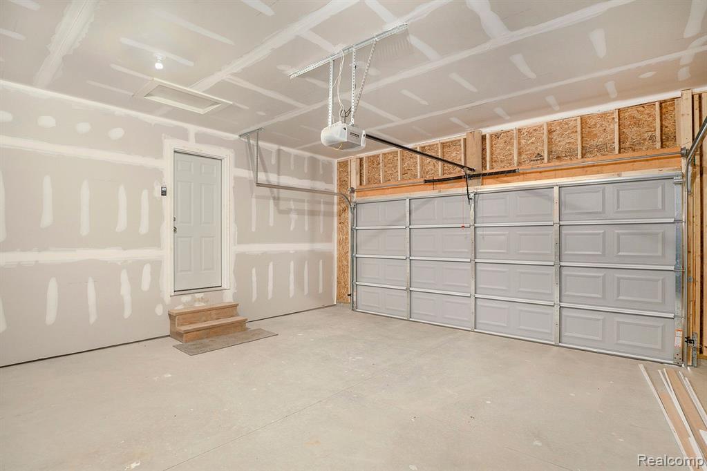 5499 SITKA Street, Burton, MI 48519 — Photo 17