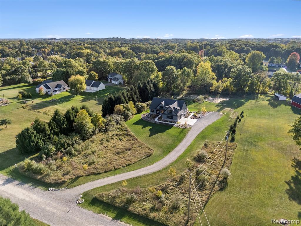 1920 Woodcreek Drive, Brighton, MI 48114 — Photo 49