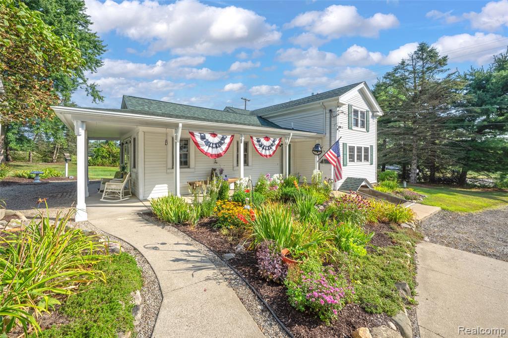 371 N Ortonville Road, Ortonville, MI 48462 — Photo 43
