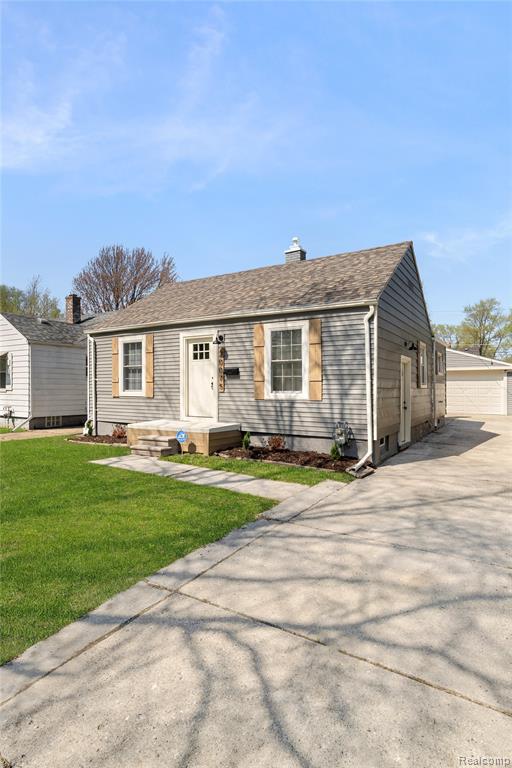 20075 Washtenaw Street, Harper Woods, MI 48225 — Photo 25
