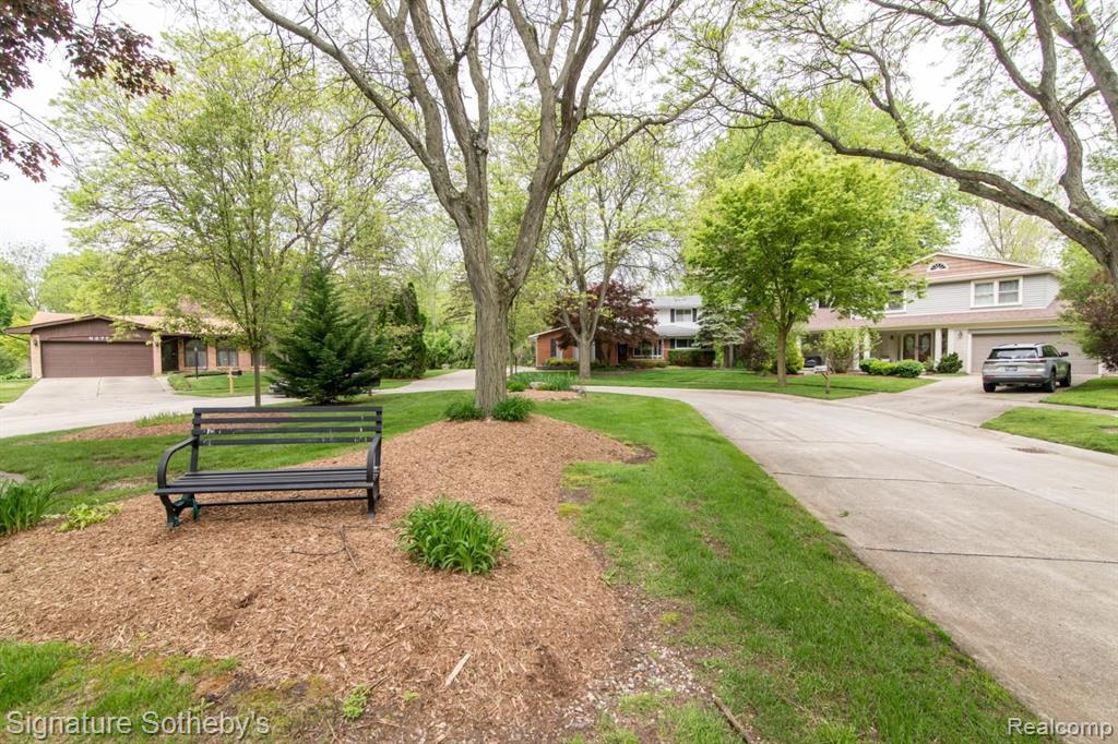6279 WALKER Court, Troy, MI 48085 — Photo 72