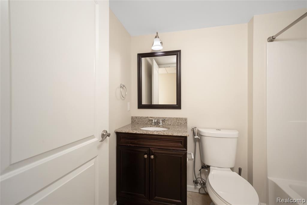 51026 Upland View Street, Canton, MI 48188 — Photo 32