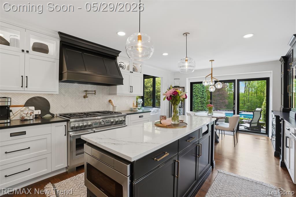 1890 Spruce Drive, Commerce Twp, MI 48390 — Photo 13