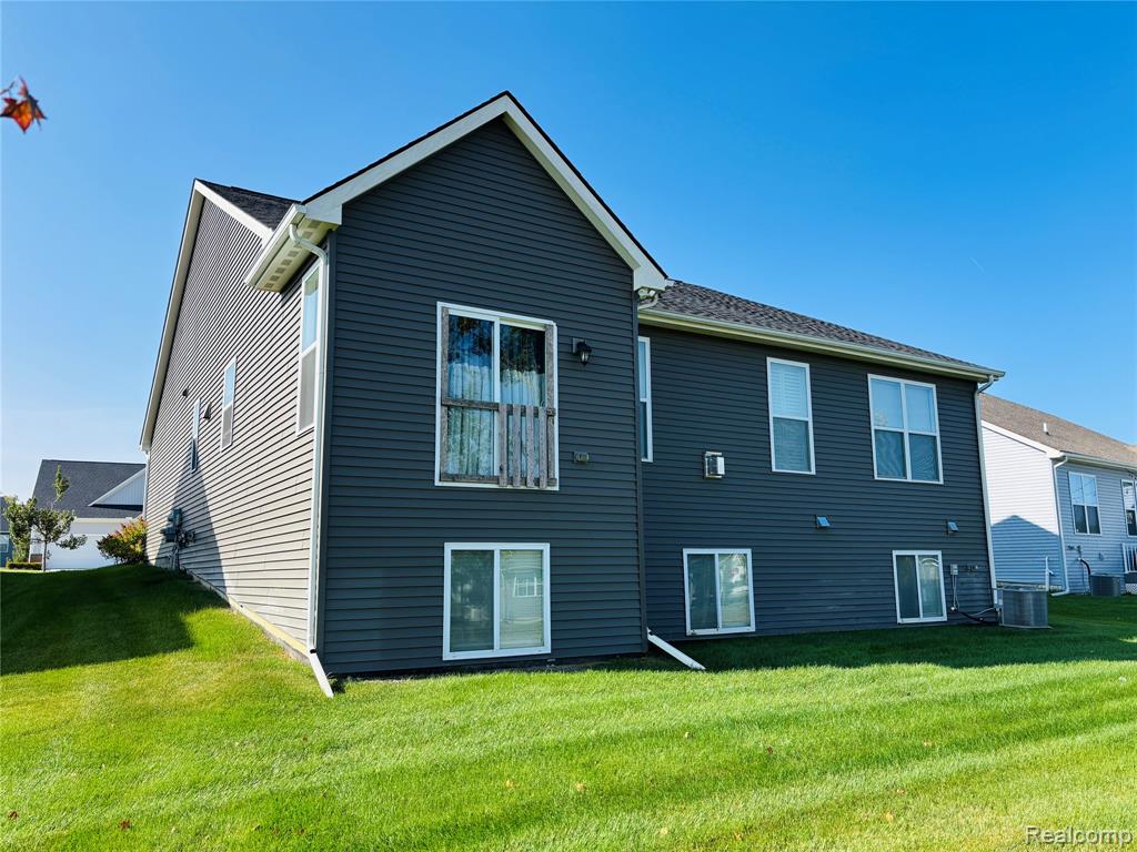 8215 Carston Lane Lane, Green Oak, MI 48116 — Photo 38