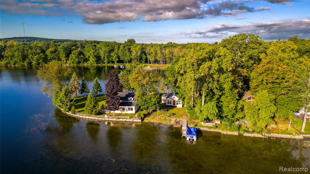 9620 Base Lake Rd, Pinckney, MI 48169 — Photo 16
