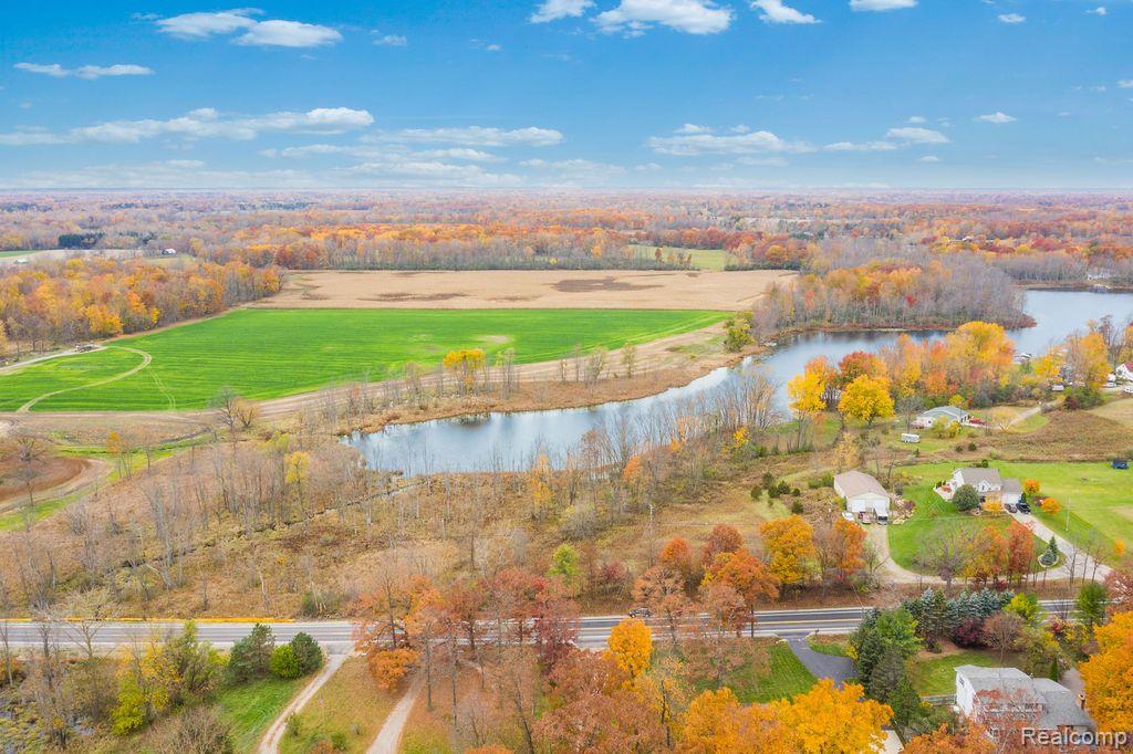 D N Holly, Holly, MI 48442 — Photo 7