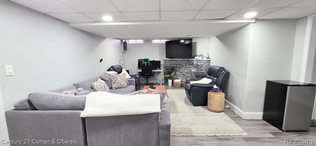 7701 APPOLINE Street, Dearborn, MI 48126 — Photo 33