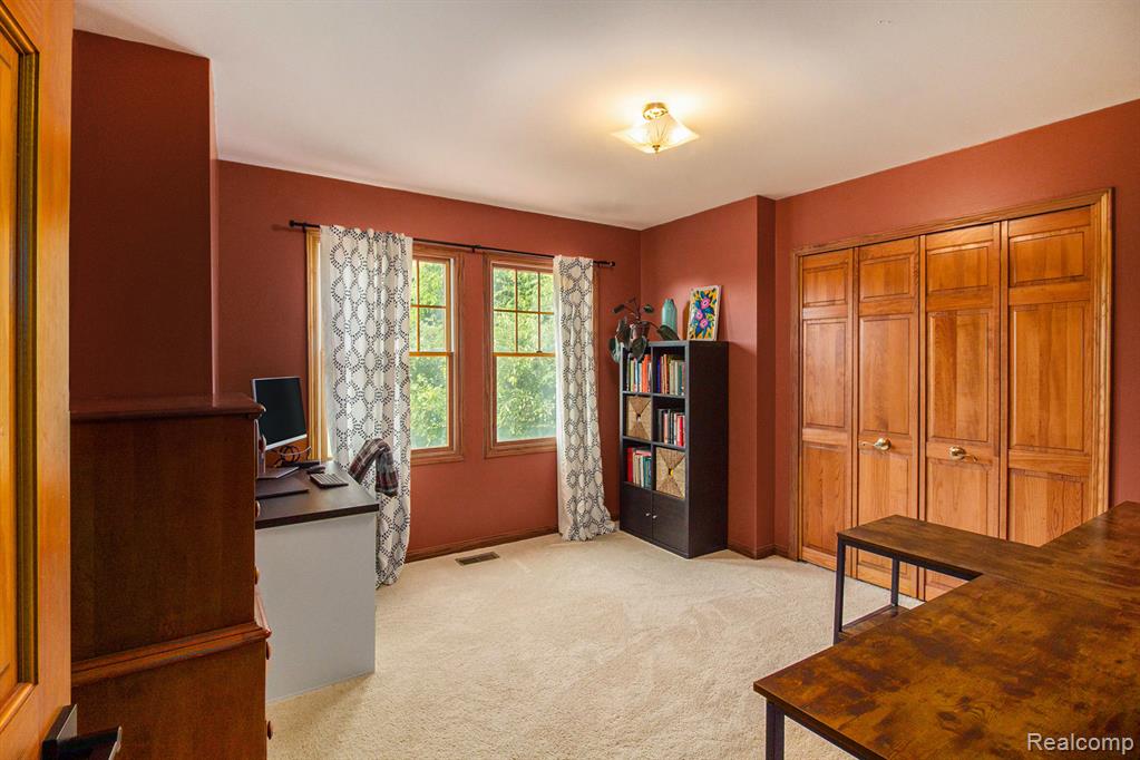 8472 Maltby Road, Brighton, MI 48116 — Photo 16