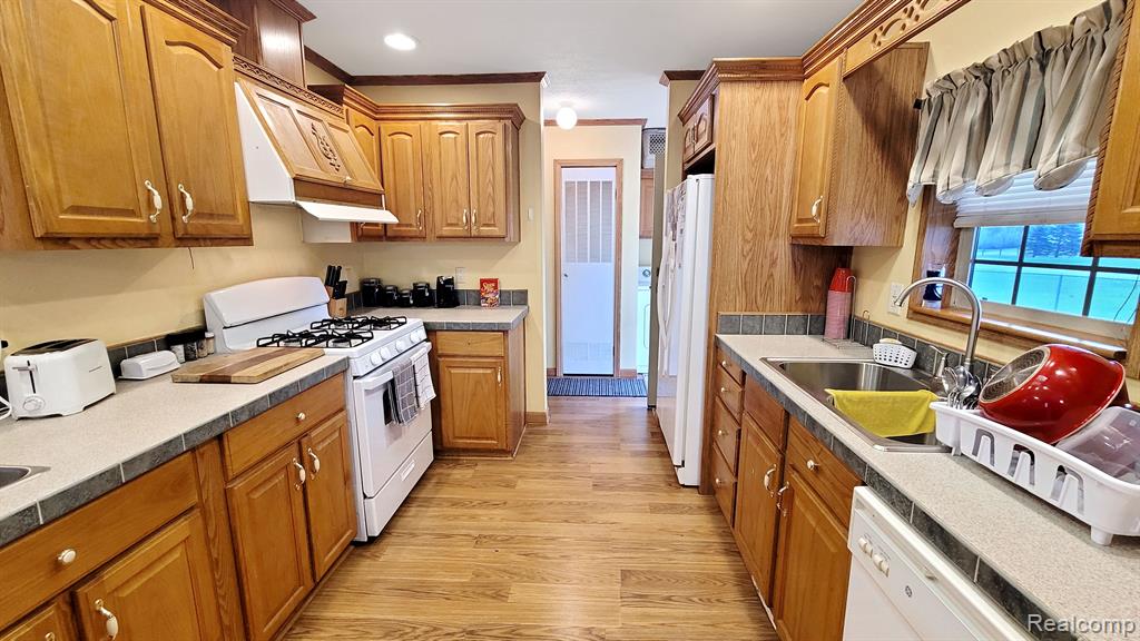 12779 NICHOLS Road, Burt, MI 48417 — Photo 11