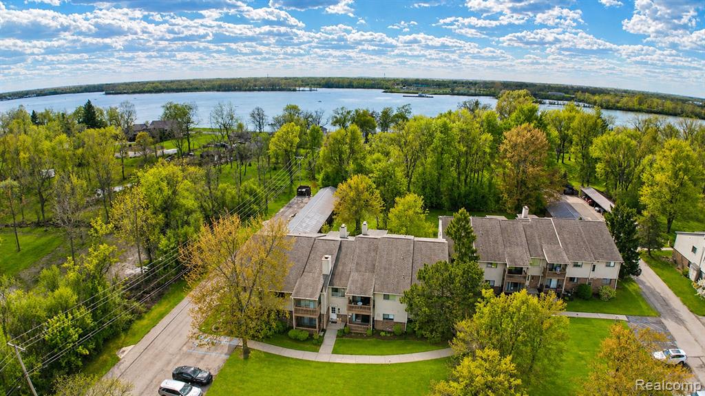 10244 Nancys Boulevard, Grosse Ile, MI 48138 — Photo 31