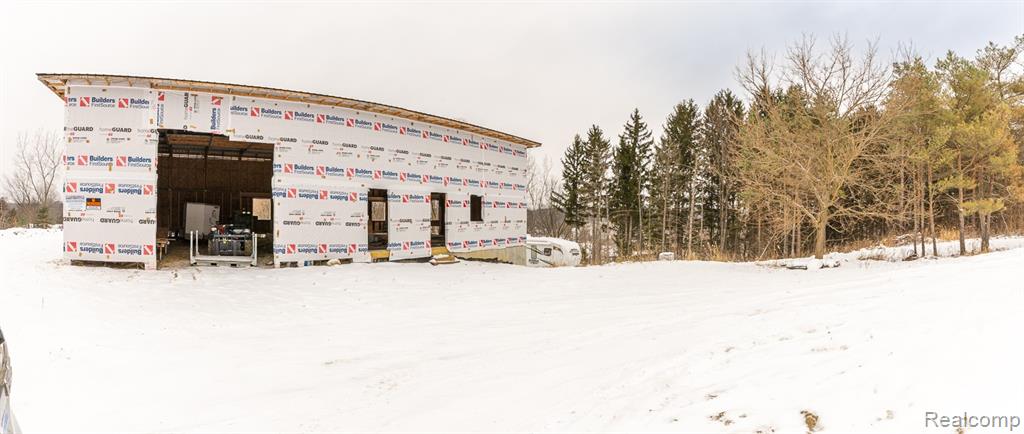 9525 Hegel Road, Goodrich Vlg, MI — Photo 3