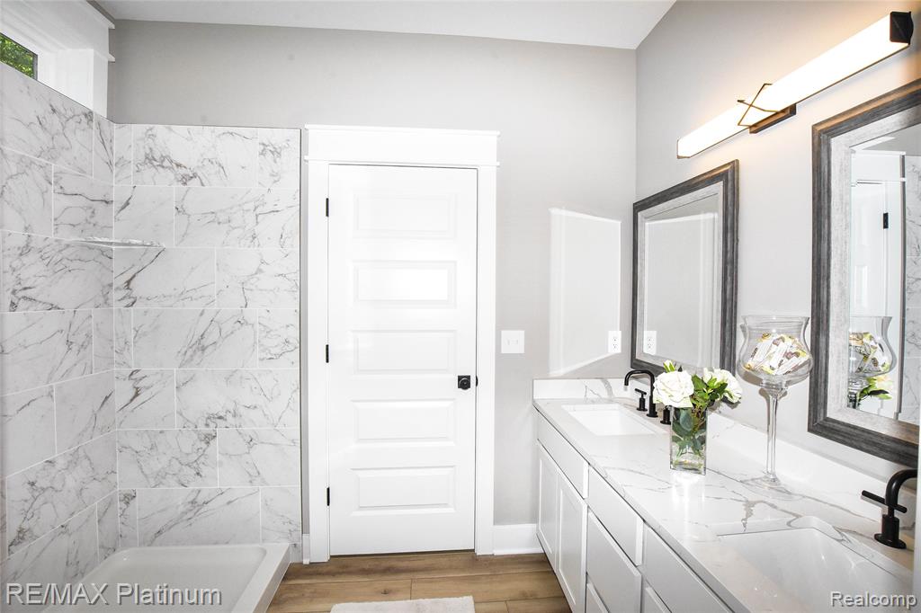 74 Candlelight, Brighton, MI 48114 — Photo 18