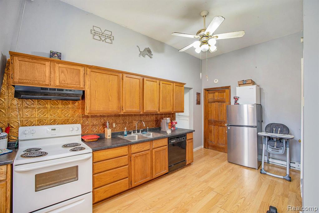 5550 MAIN Street, Dryden, MI 48428 — Photo 23