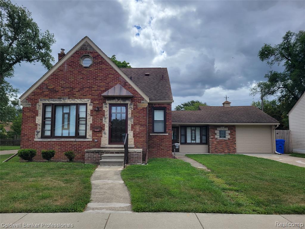 8222 Hupp Avenue, Warren, MI 48089 — front exterior