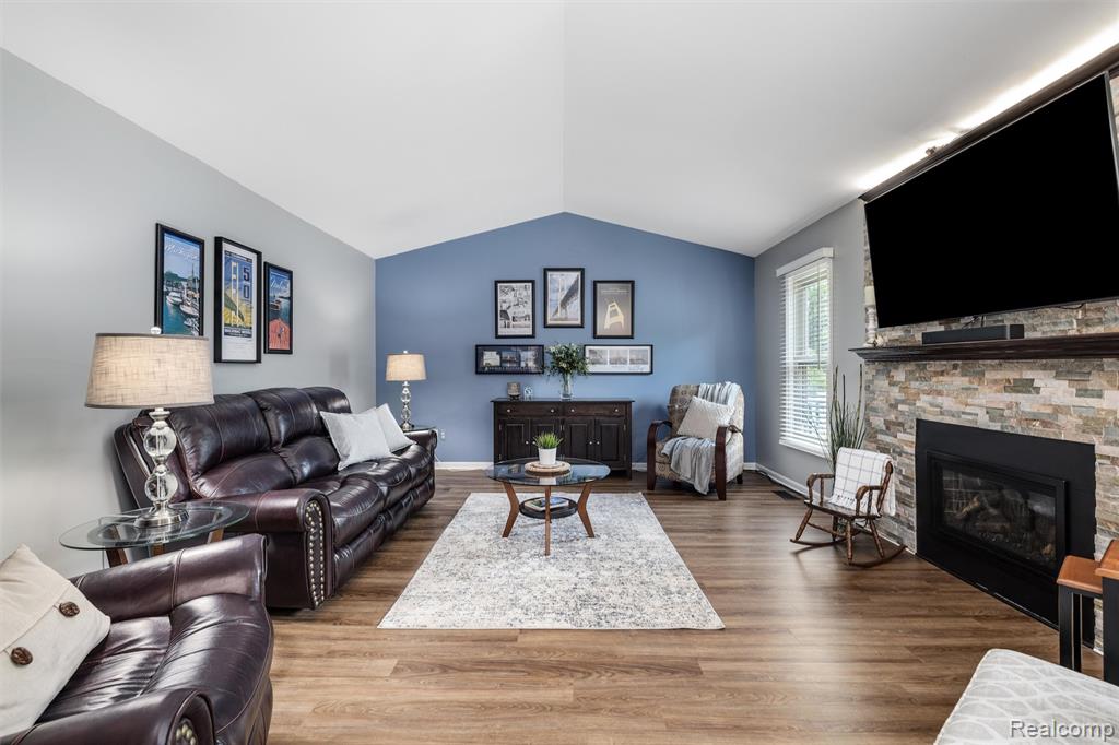 57694 Hidden Timbers Drive, South Lyon, MI 48178 — Photo 13