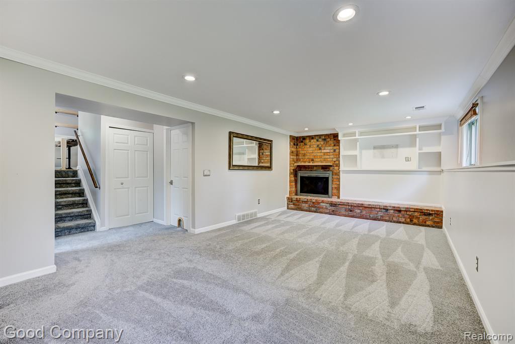 6672 Devonshire Drive, Canton, MI 48187 — Photo 16