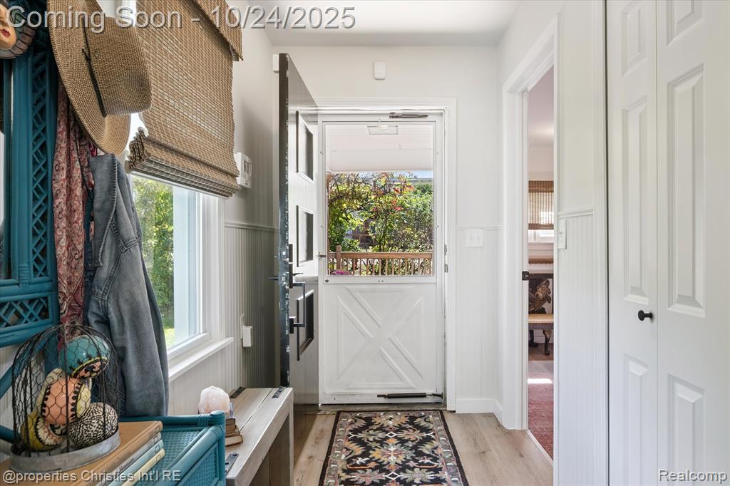 4066 Green Lake Road, West Bloomfield, MI 48324 — Photo 5