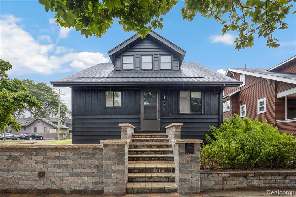 526 N Washington Avenue, Royal Oak, MI 48067 — front exterior