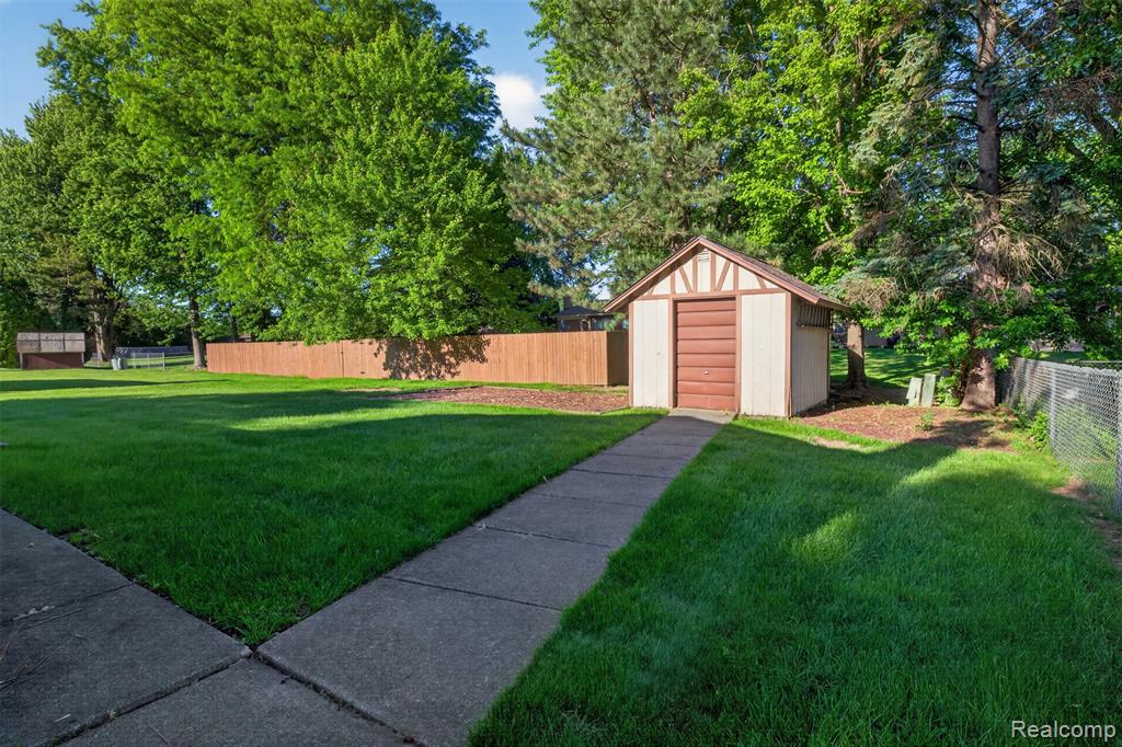 40142 Pallazo Street, Clinton Twp, MI 48038 — Photo 2