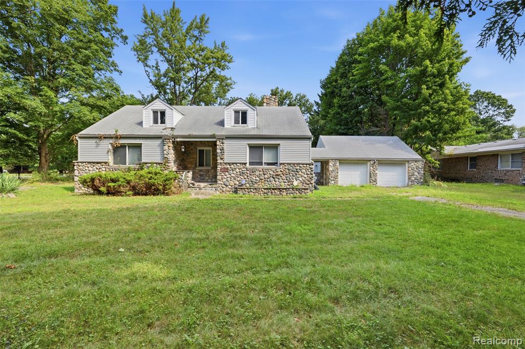 25774 Forestview Drive, Southfield, MI 48033