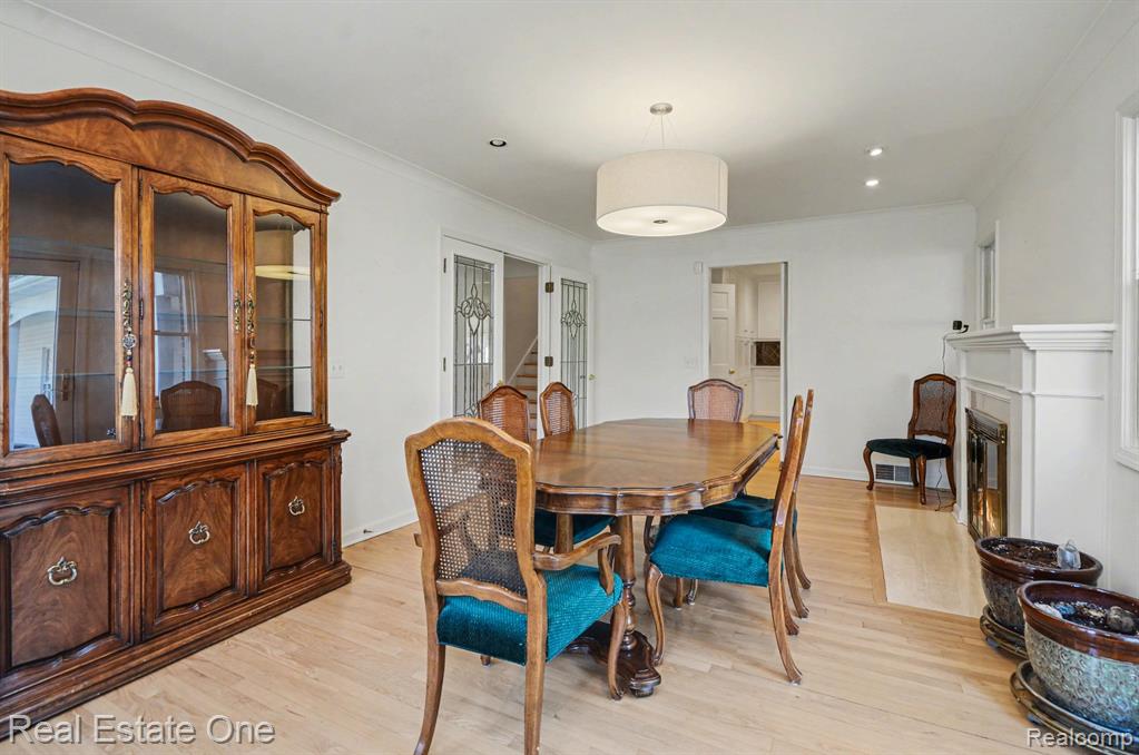 5840 Inkster Road, West Bloomfield, MI 48323 — Photo 9