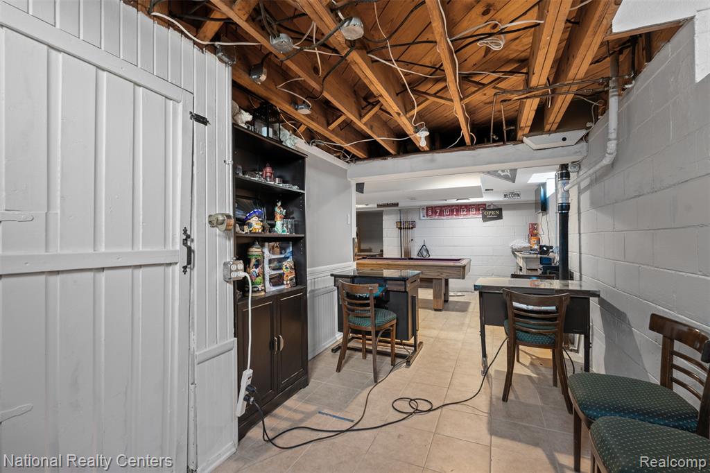 10834 Talbot Avenue, Huntington Woods, MI — Photo 25